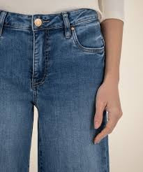 Maya - Wide Leg Back Darts