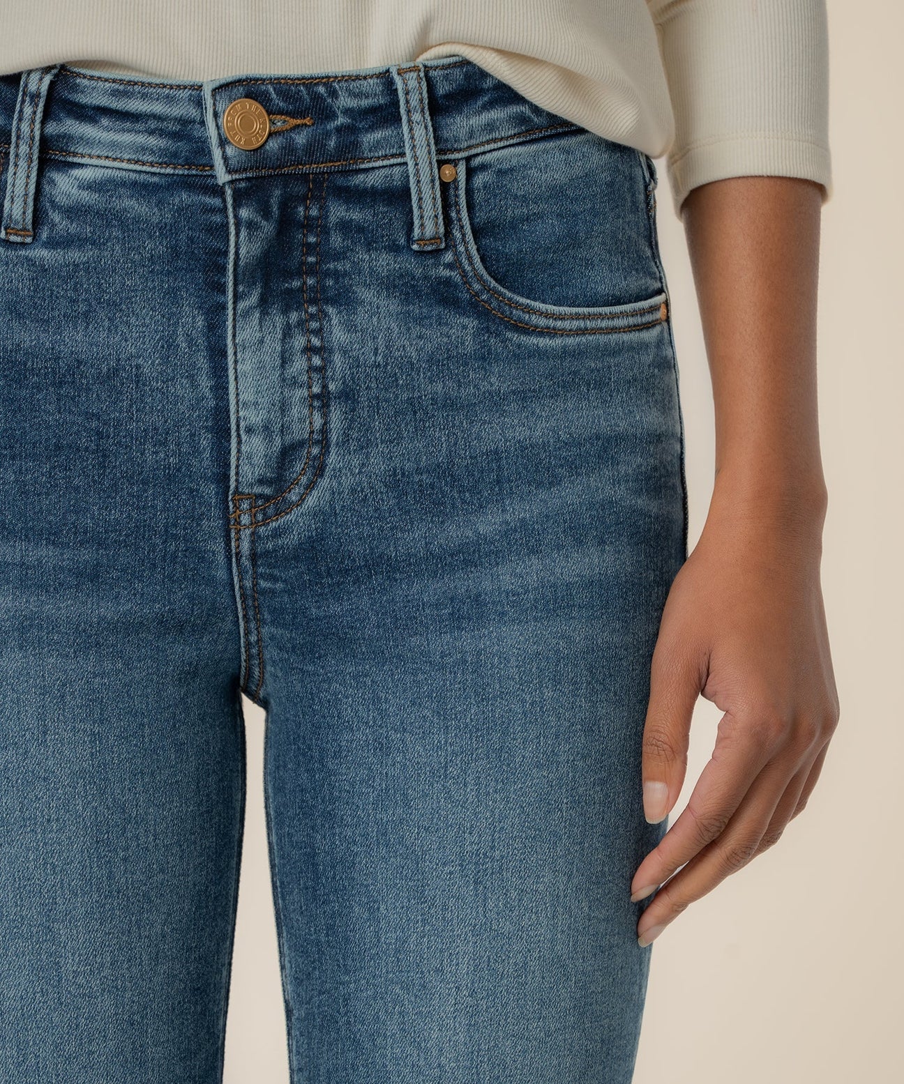 Rachael High Rise Mom Jean - Radiant