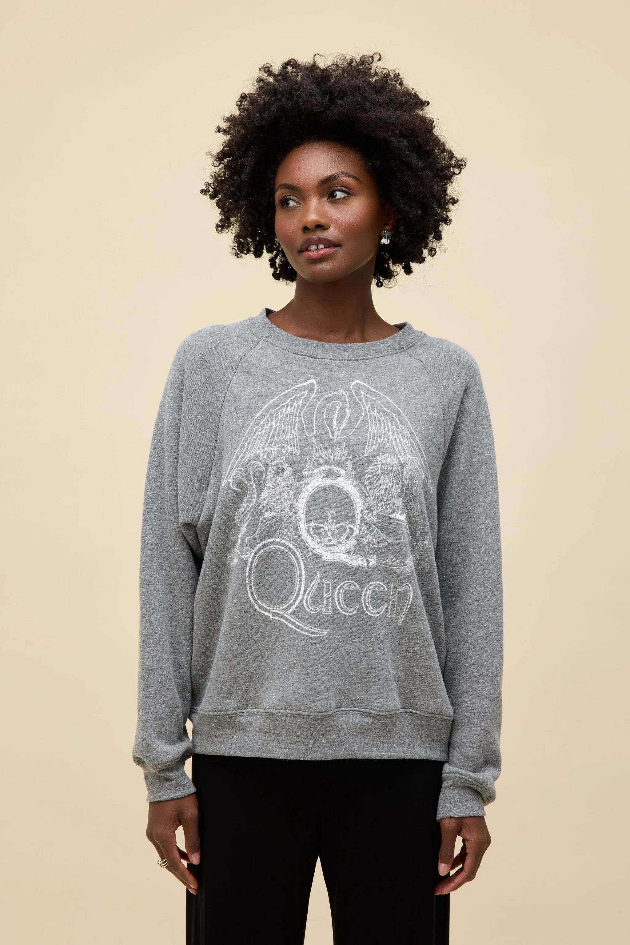 Queen Crest Vintage Raglan Sleeve - Heather Grey