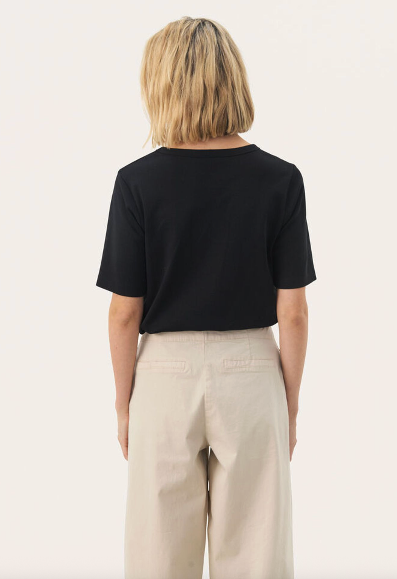 Ratana Basic Shirt - Black