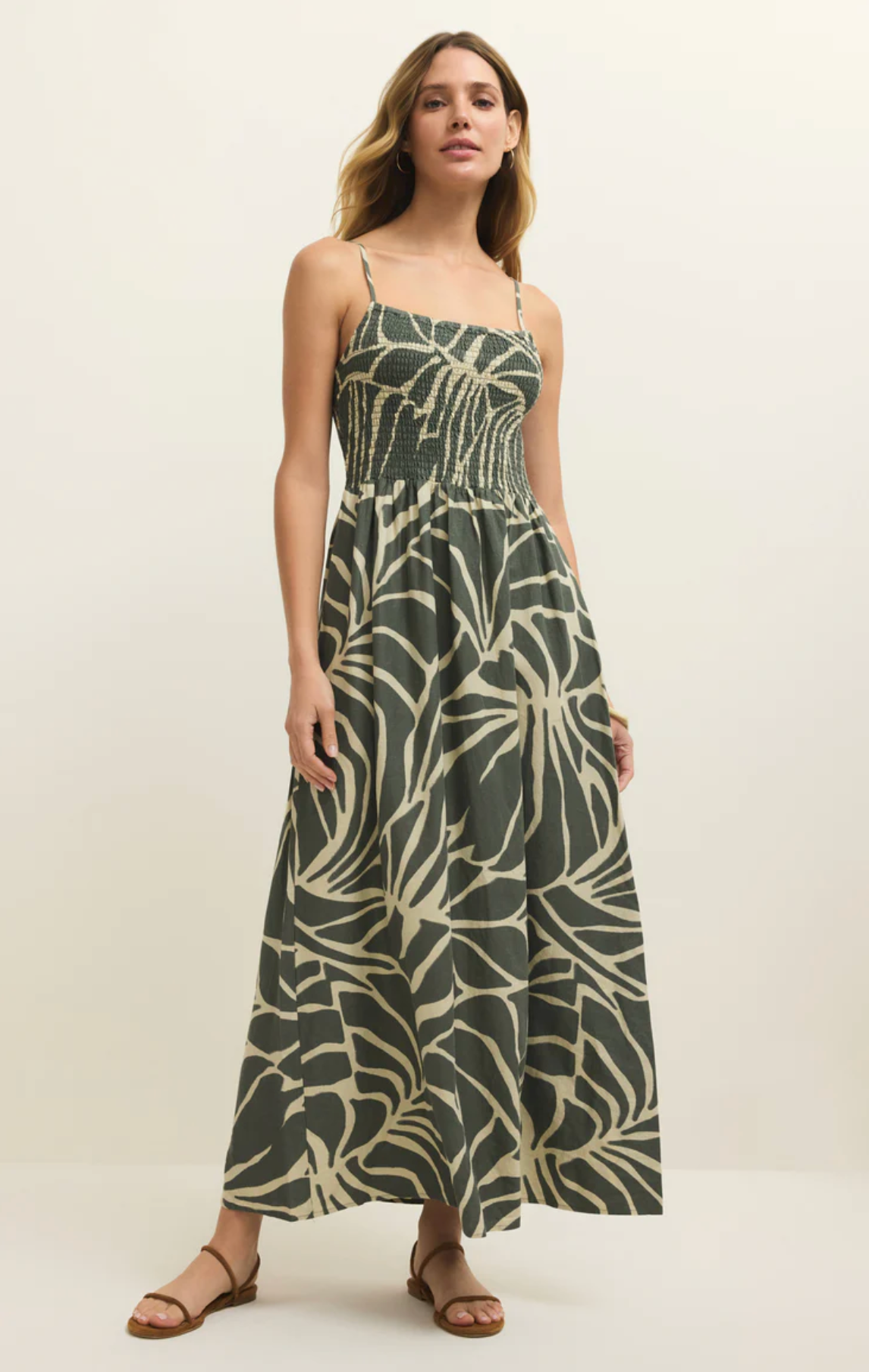 Bayside Tova Palm Midi Dress - Tea Leaf