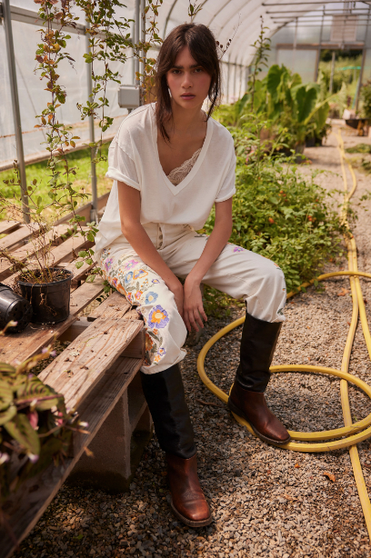 Nina Tee V - Ivory