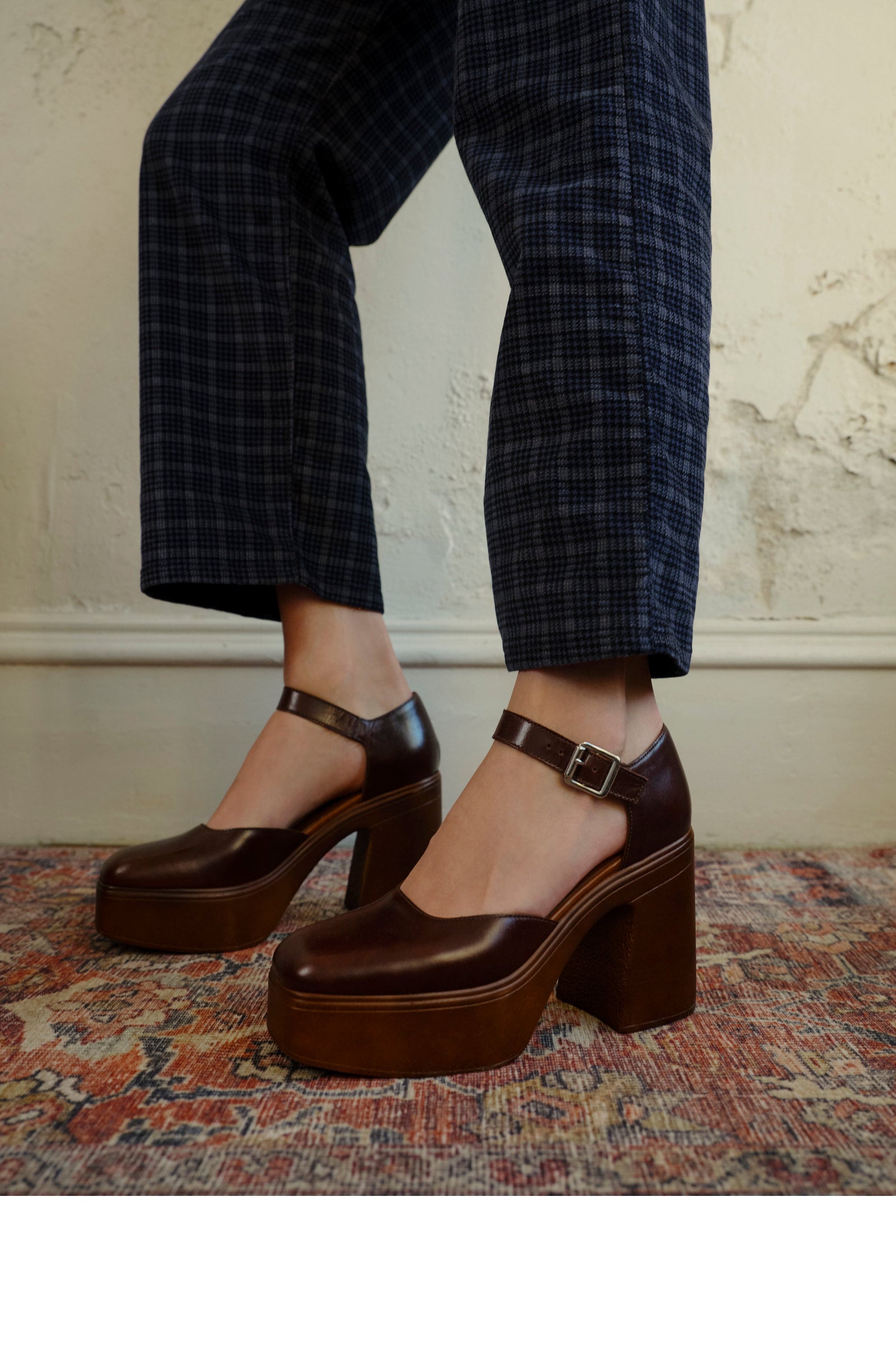 Gwen Platform Mary Jane - Pecan
