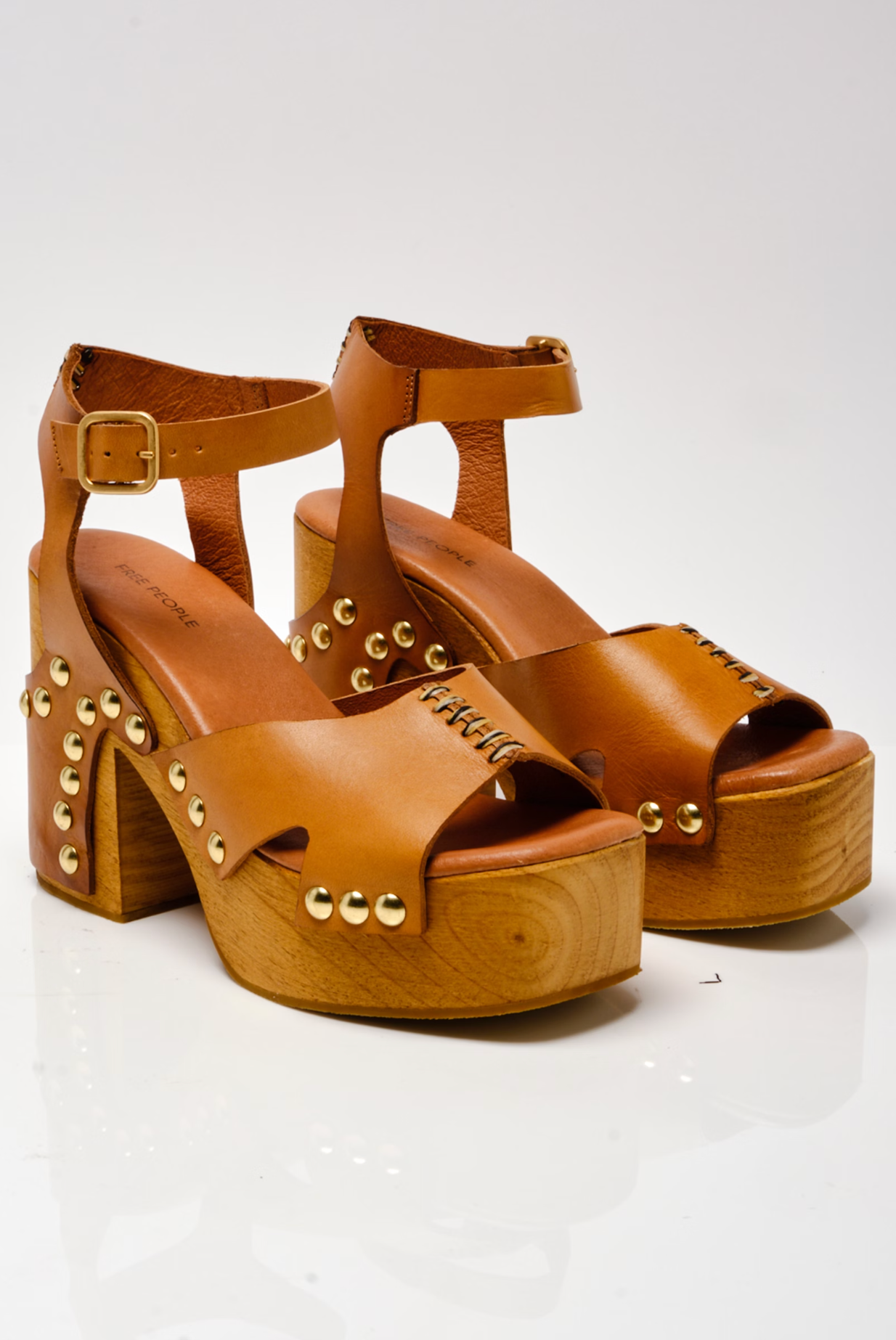 Cecily Clog - Luggage