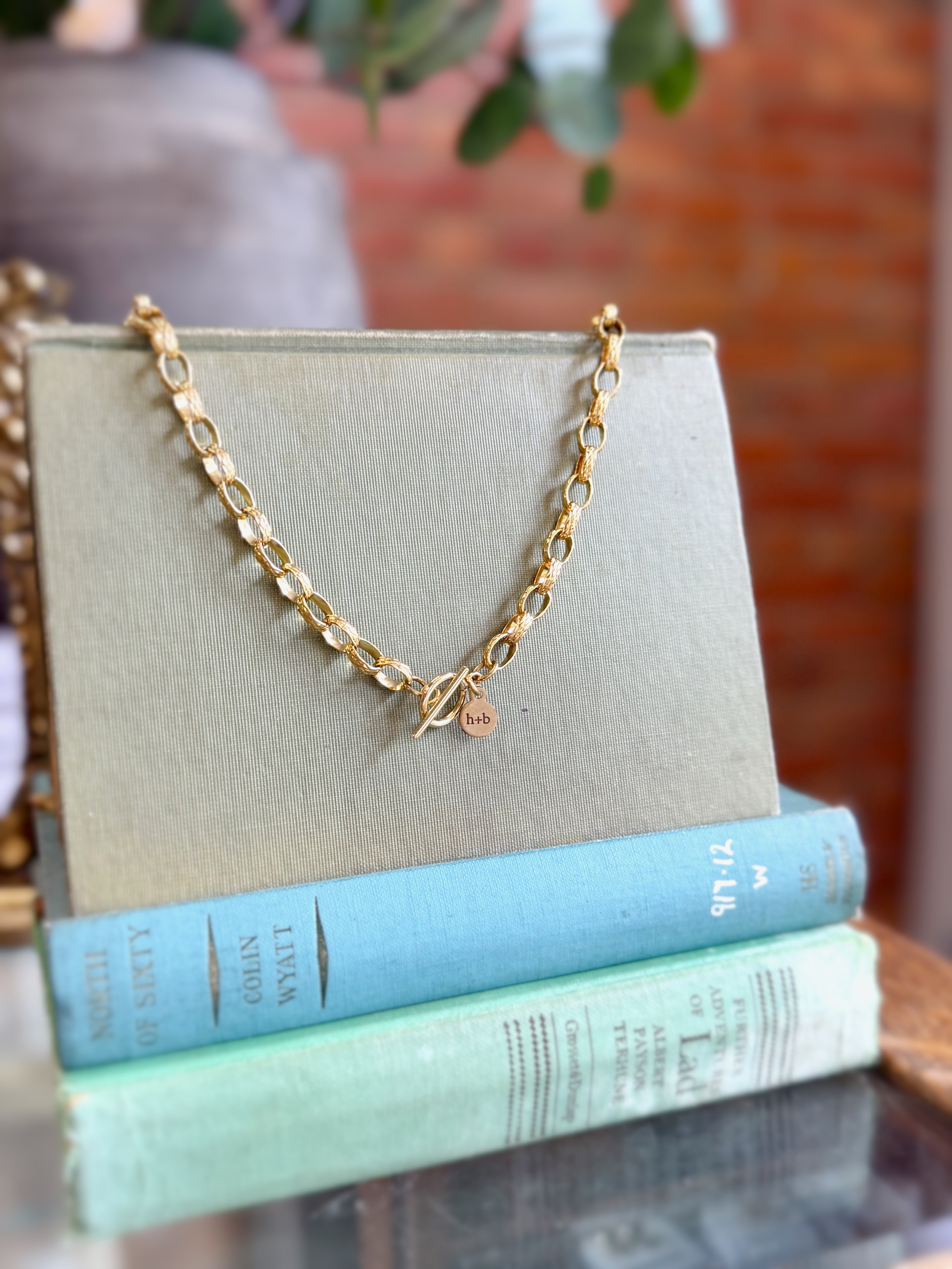 Britt Chain Necklace - Hen and Bear