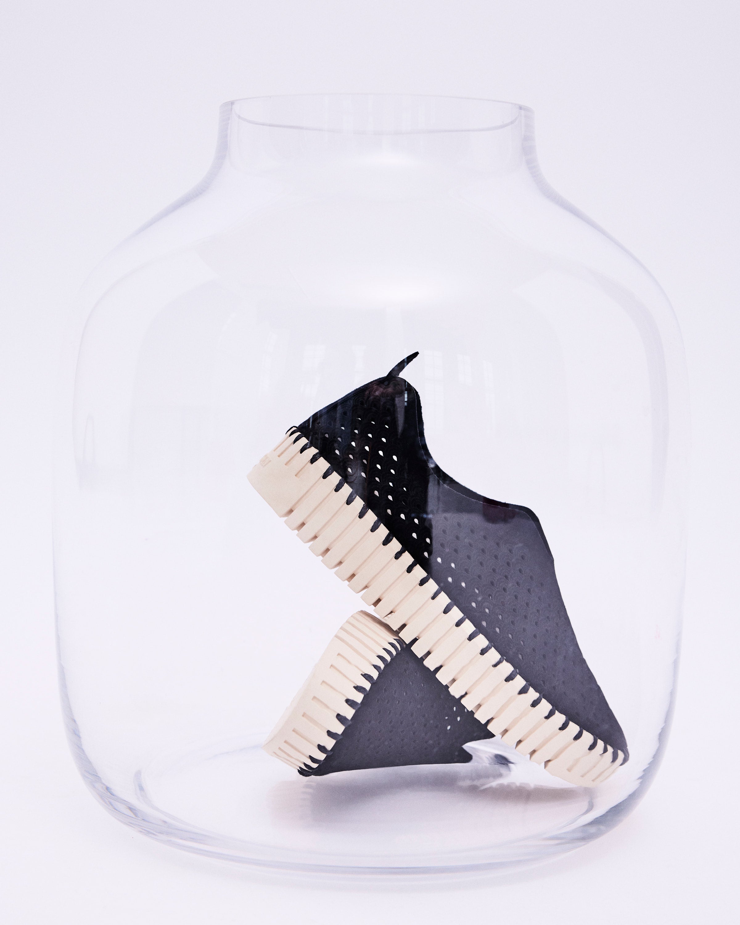 Tulip Shoe - Platform Black