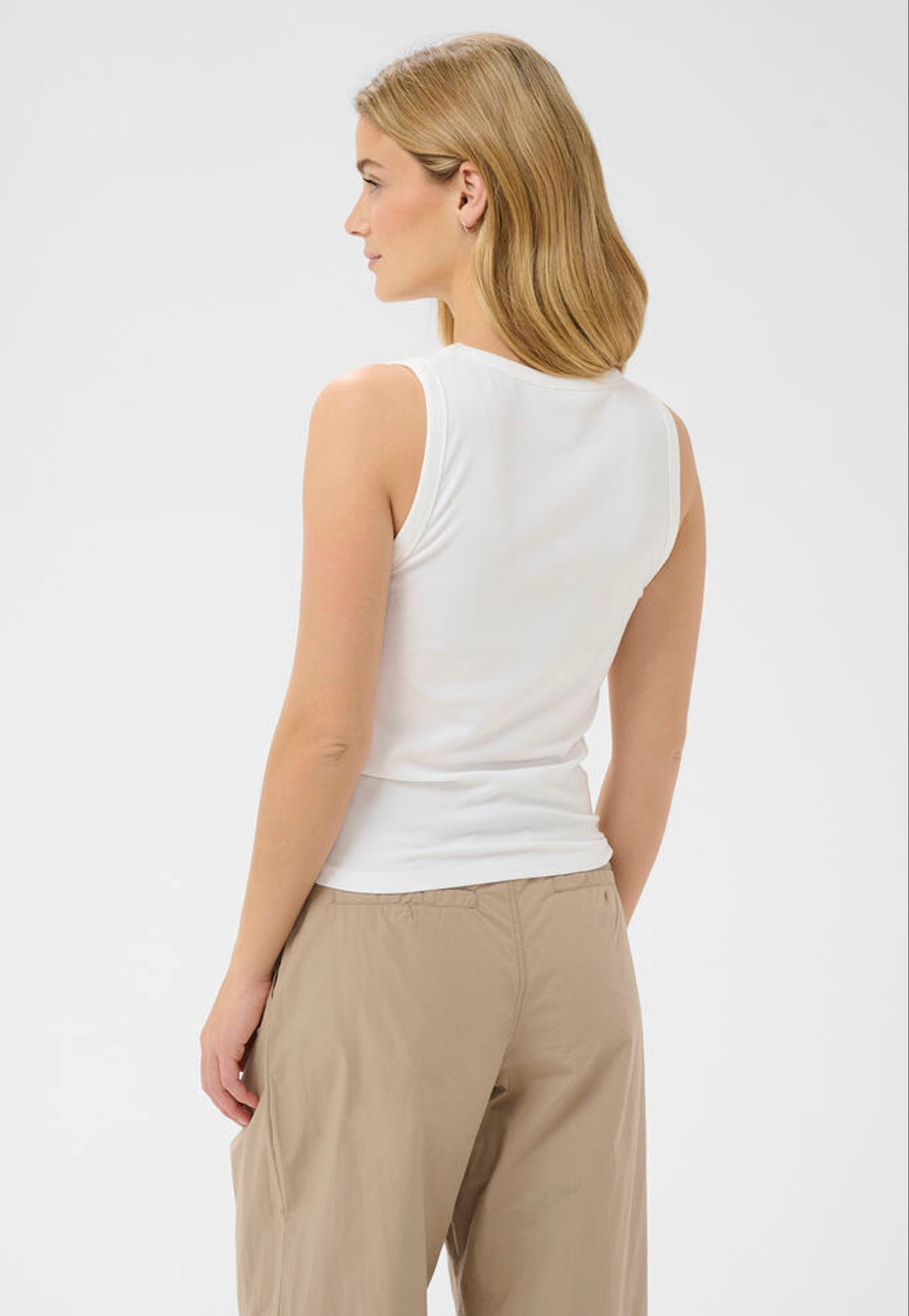 Nikkia - V Neck Tank - Bright White