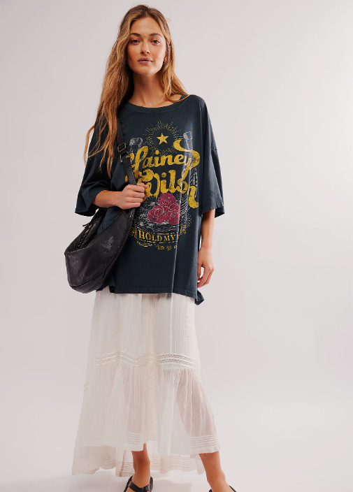 Lainey Wilson Hold My Halo Tee - OS