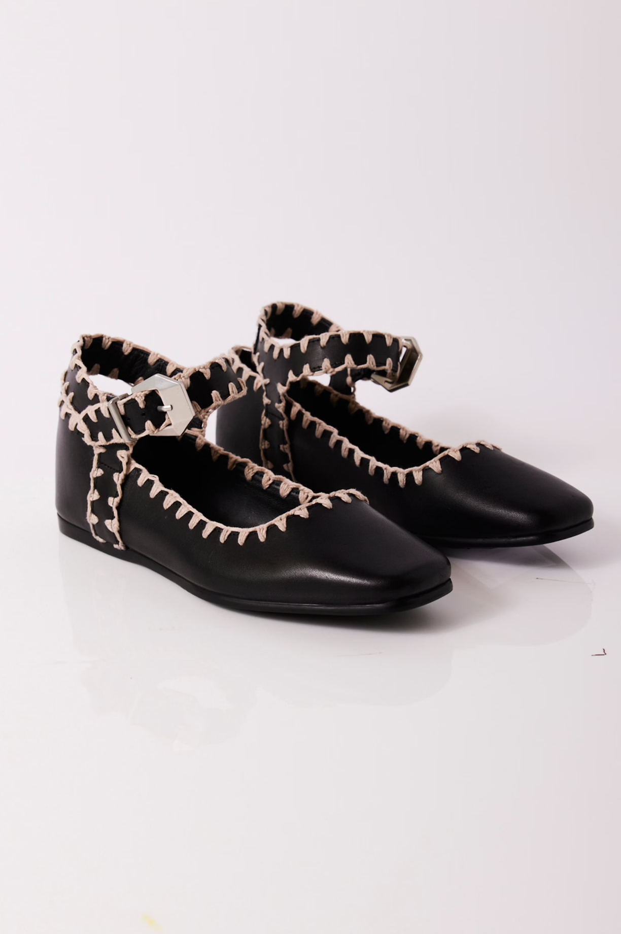 Crochet Mystic Flat - Black