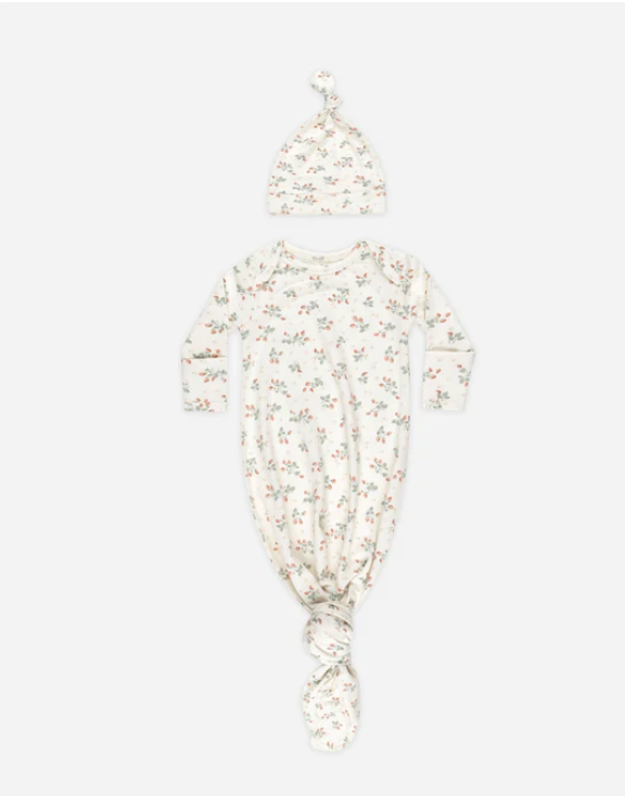 Knotted Baby Gown + Hat Set || Strawberries