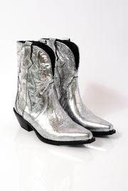 Way Out West Boot - Metallic Silver