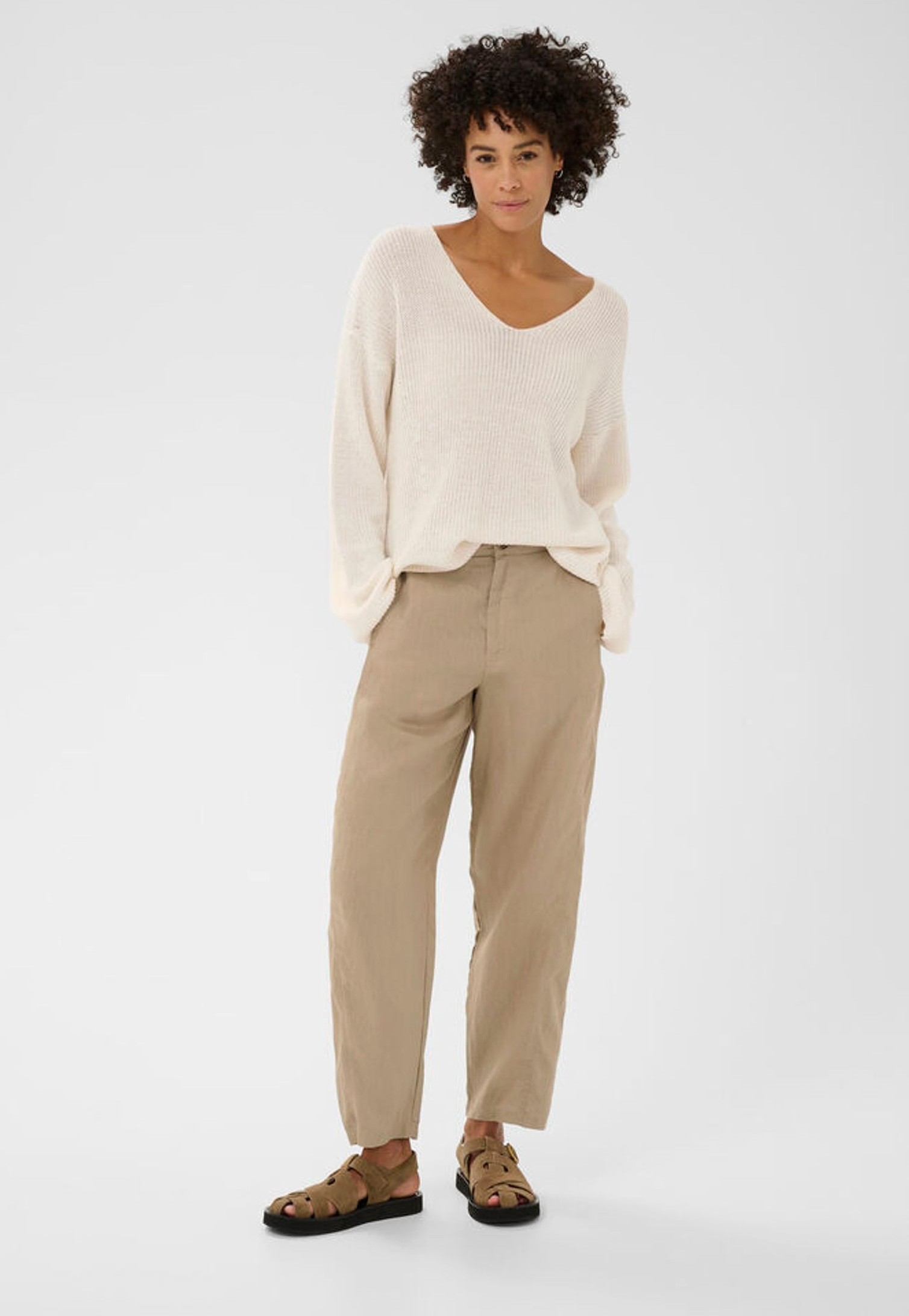 Etronas - V-Neck Sweater - Whisper White