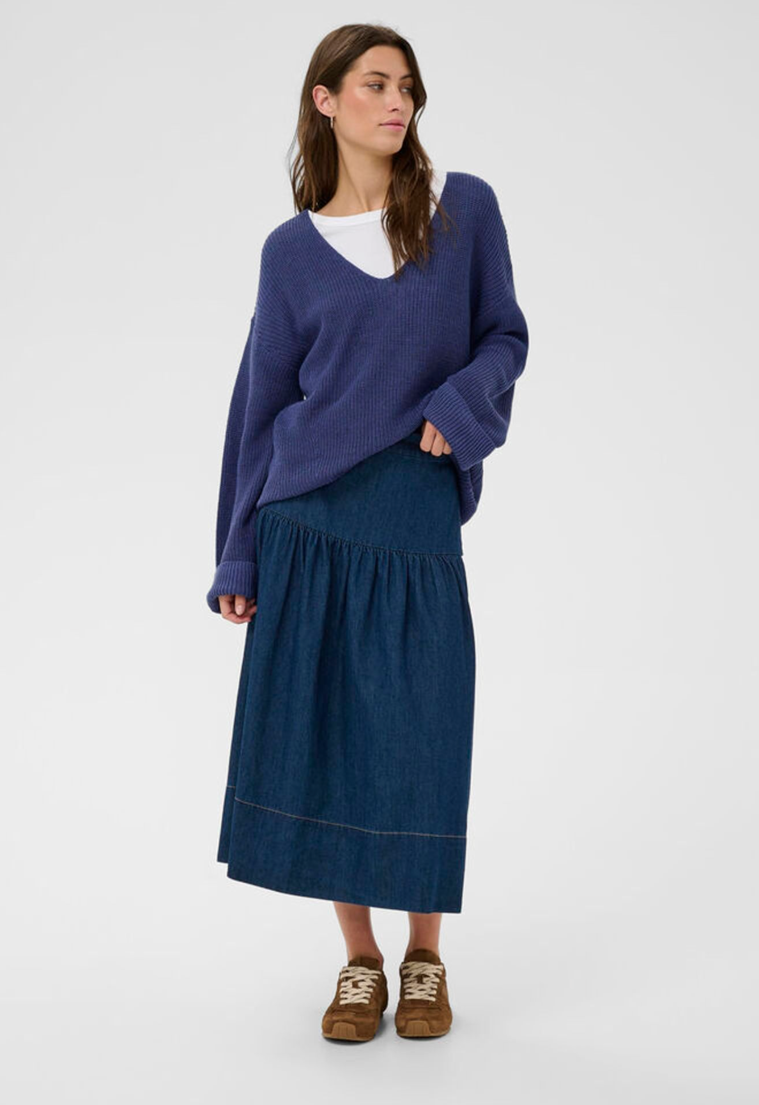 Etronas - V-Neck Sweater Blue Indigo
