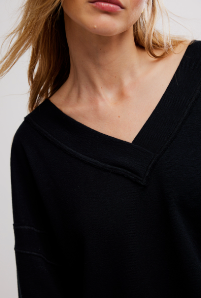 Staycation Pullover - Black