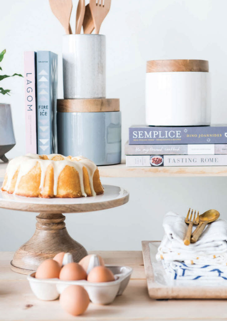 Mango Wood Tray Pedestal