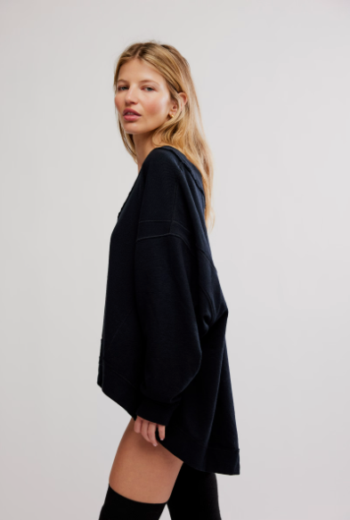 Staycation Pullover - Black