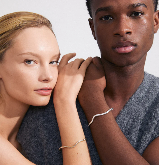 TRUE Wavy Bangle - Gold
