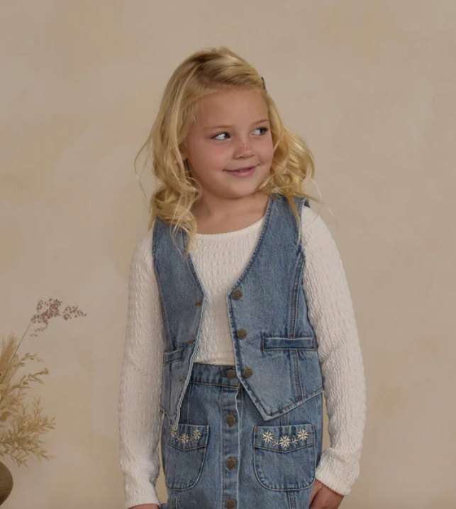 Denver Mini Skirt || Light Washed Denim