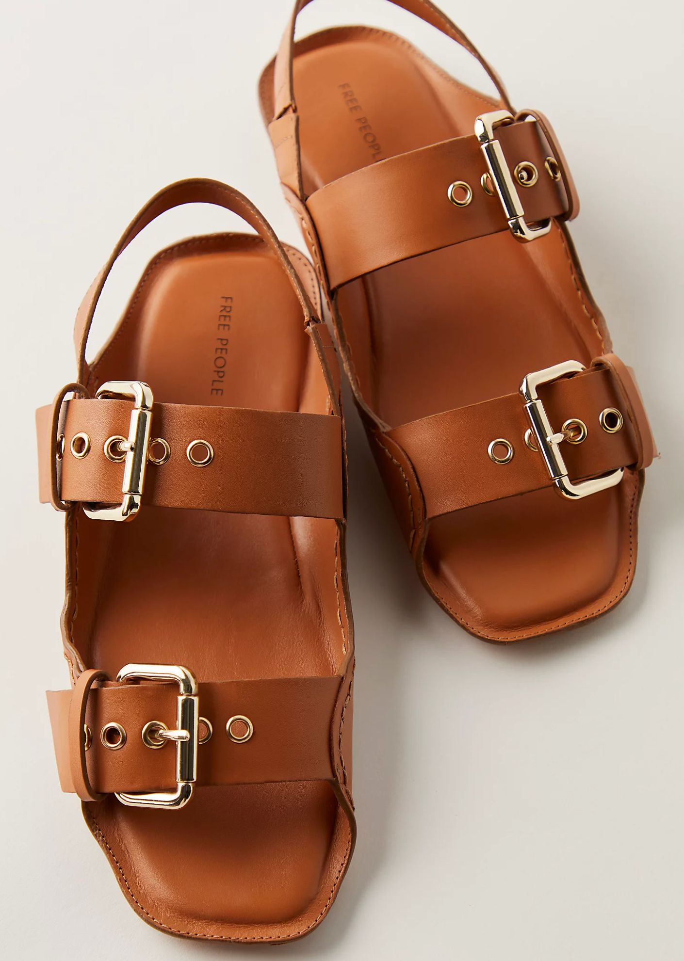 Blossom Buckle Sandal - Luggage Leather